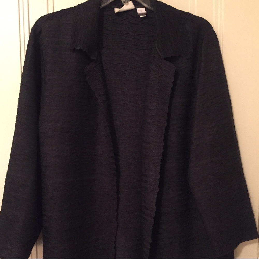 Chic Black Ruched Jacket